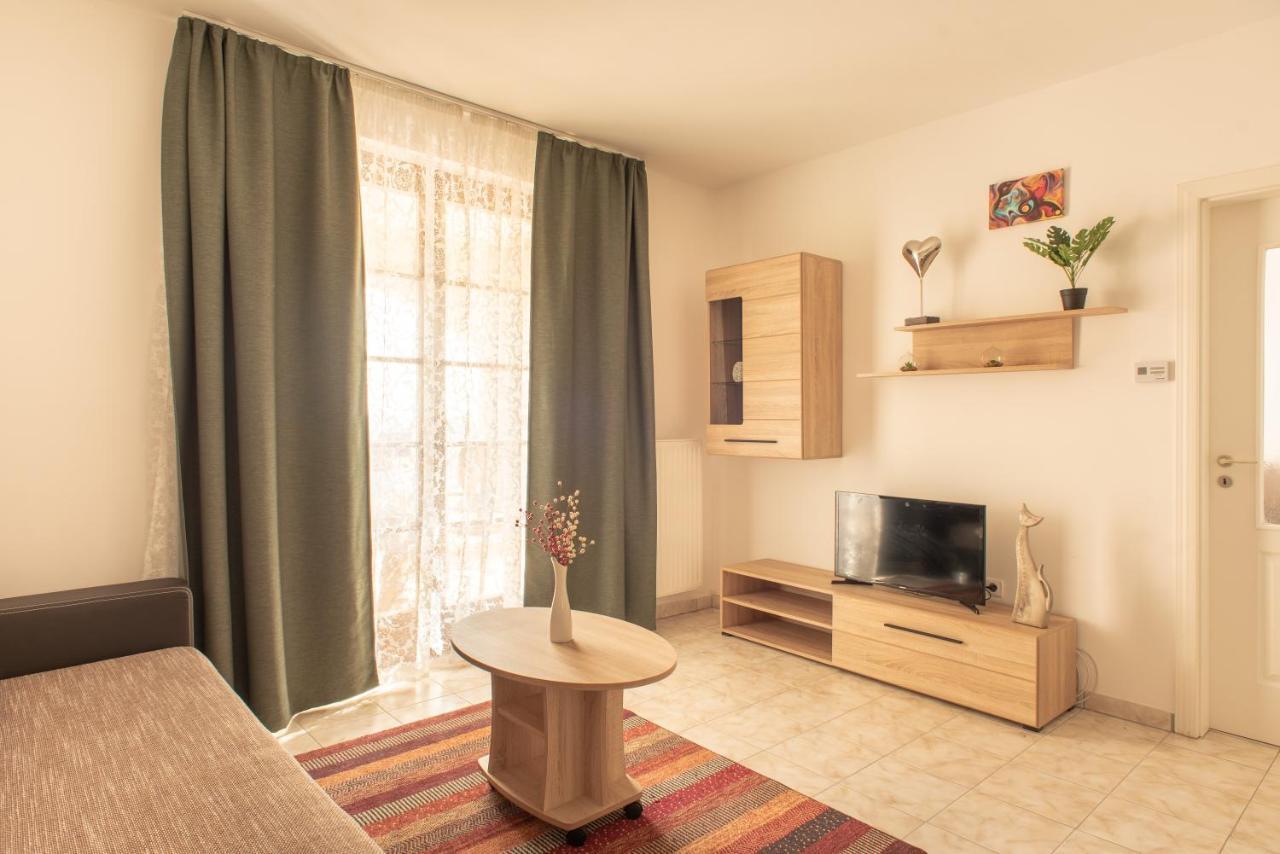 Modor Apartman Alsópáhok Εξωτερικό φωτογραφία