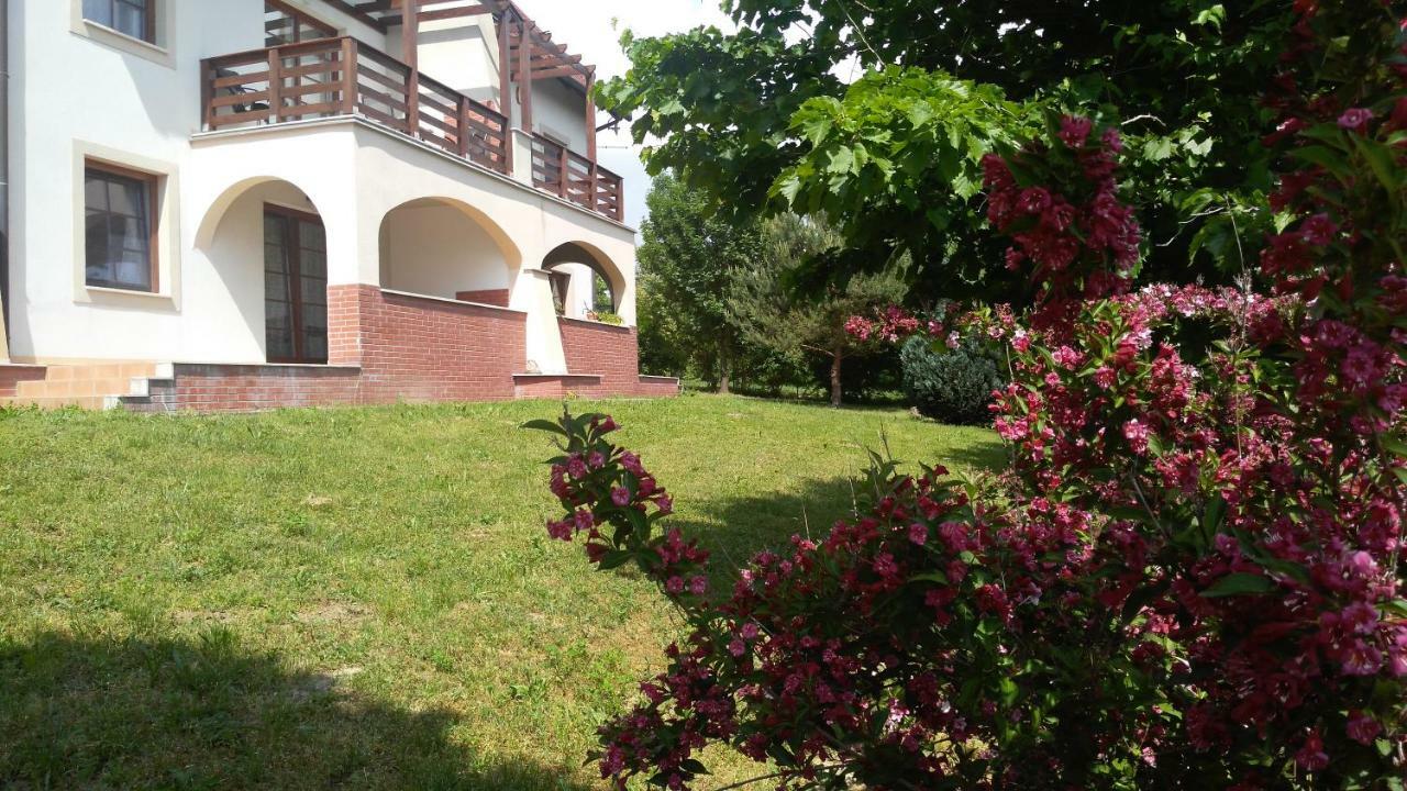 Modor Apartman Alsópáhok Εξωτερικό φωτογραφία